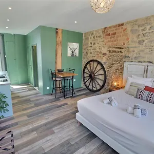 Centre-ville Avec Terrasse Rustique Vannes